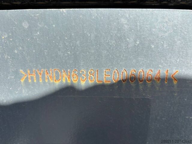 Teleskopické rypadlo Hyundai R 245 LR (New / Non CE Certified)