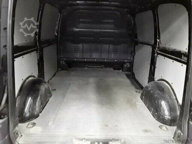Panelová dodávka Mercedes-Benz Vito 116 CDI 4x4 Kasten Kompakt AHK AutomatikBase