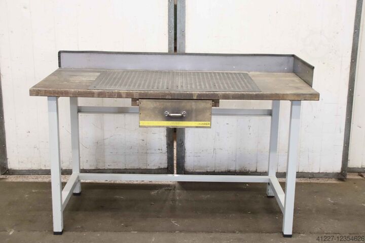 Werkbank unbekannt 1500/700/H840 mm