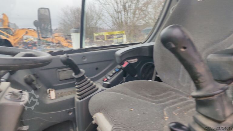 Gravemaskine på hjul Hyundai R55W-9A with 3 excavator buckets