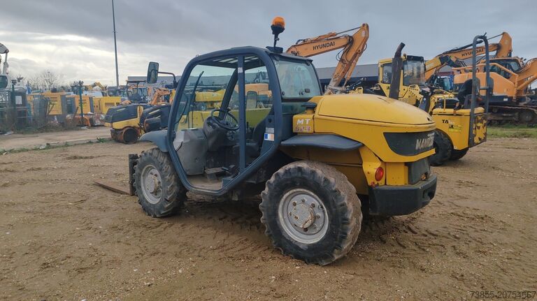 Teleskopisk håndtering Manitou MT523