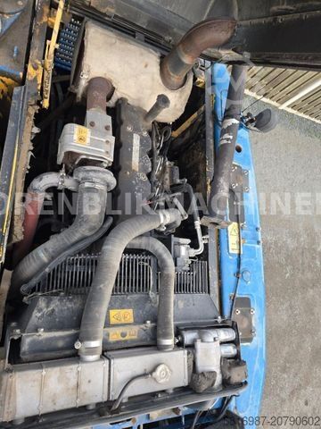 Mobile excavator KOMATSU PW180-7EO