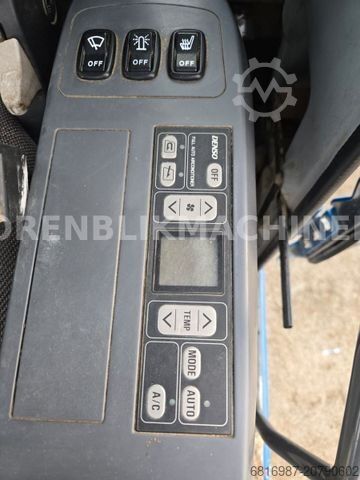 Mobile excavator KOMATSU PW180-7EO