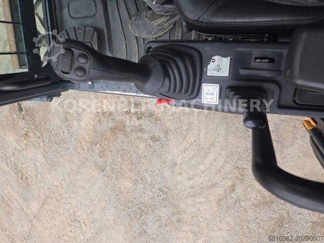 Mobile excavator HYUNDAI HW160