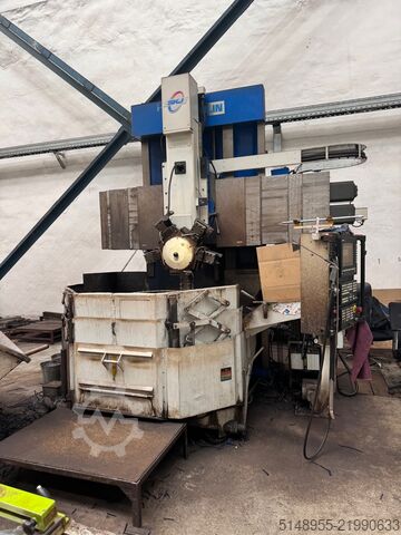 Vertikalni revolverski strug TOS SKJ 12 CNC