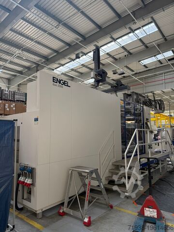 Spuitgietmachine Engel DUO 17060/2000