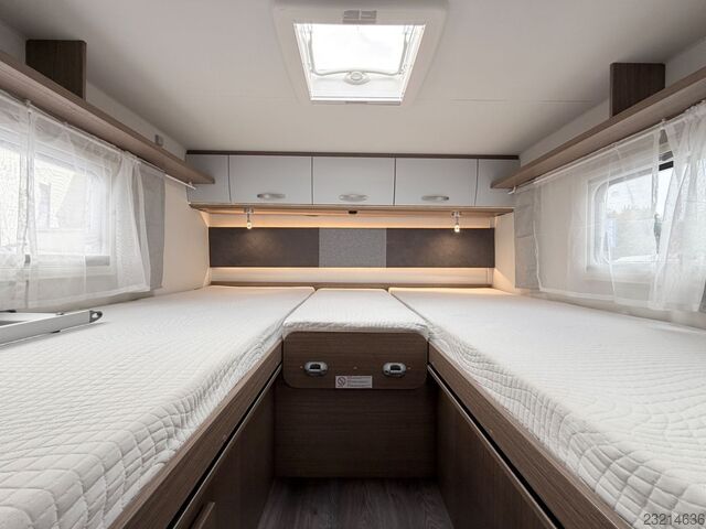 Camper semintegrato CARADO T 447+ *Einzelbetten-Automatik-1.Hand*