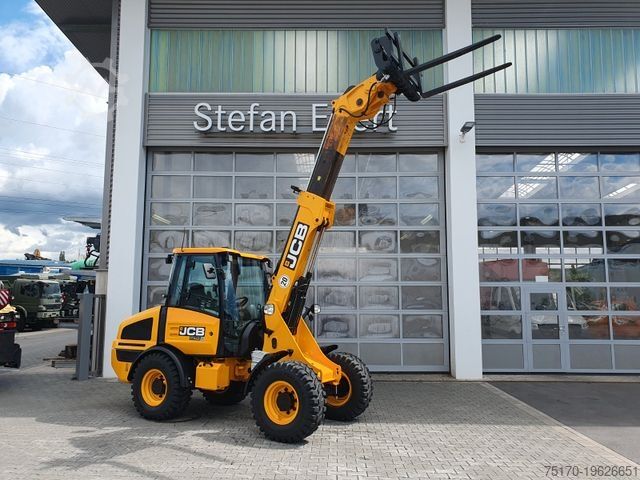 Cargadora de ruedas JCB TM 180 SV C / Neufahrzeug / Teleskop / Gabel