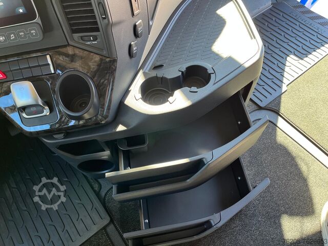 Τυπική μονάδα τράκτορα Mercedes-Benz Actros 1848 LS 4xSHZ ACC AHK AUT z KlimaA