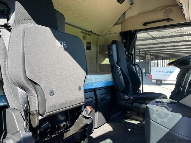 Τυπική μονάδα τράκτορα Mercedes-Benz Actros 1848 LS 4xSHZ ACC AHK AUT z KlimaA