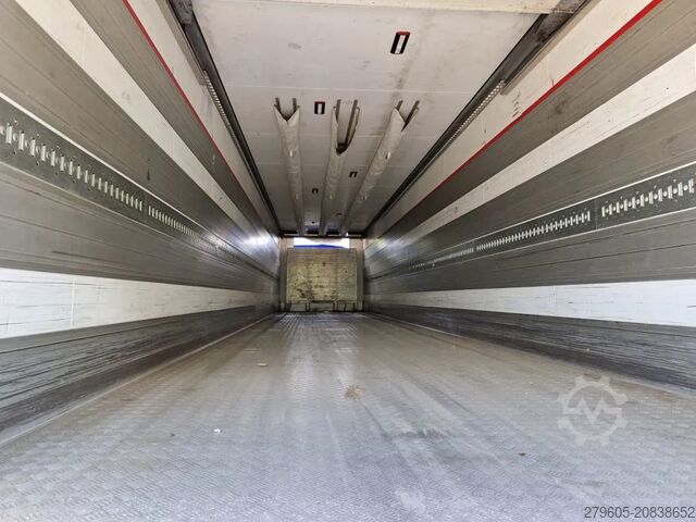 Suitcase Schmitz Cargobull SKO 24