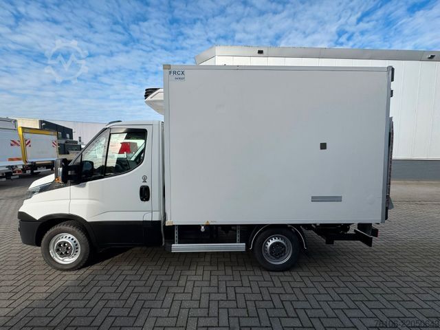 Chladírenská dodávka IVECO Daily 35S13 Tiefkühlkoffer mit LBW *Automatik*