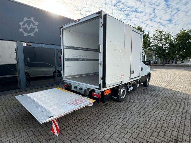 Chladírenská dodávka IVECO Daily 35S13 Tiefkühlkoffer mit LBW *Automatik*