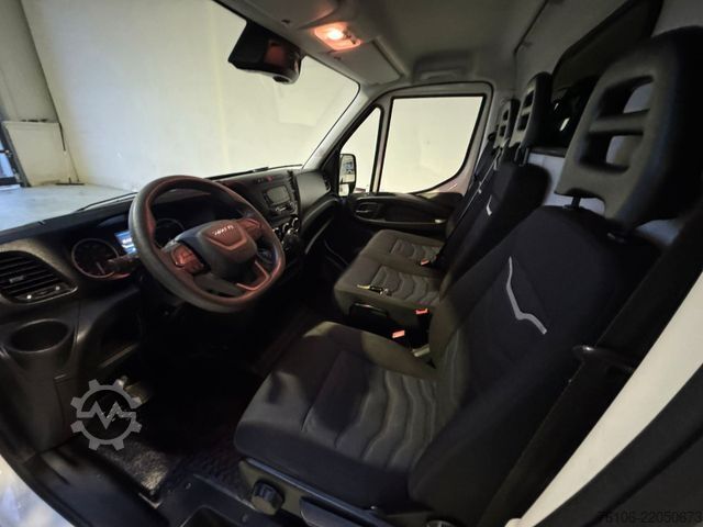 Bestelwagen IVECO Daily 35S16 Kastenwagen *Klima*2 stück auf Lager