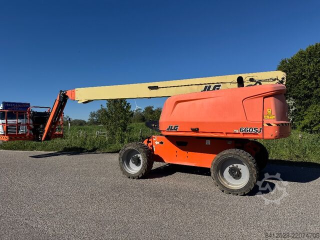 Plataforma telescópica JLG 660 SJ