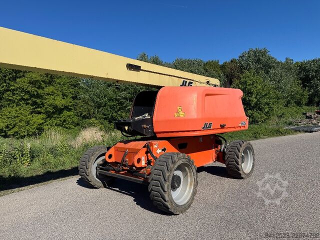 Plataforma telescópica JLG 660 SJ