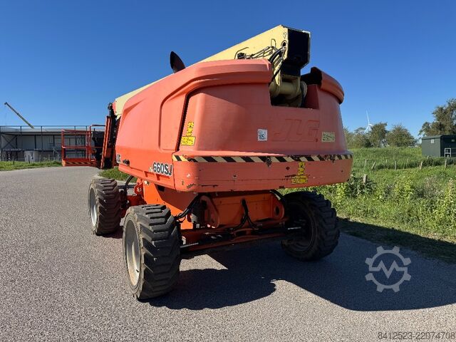 Plataforma telescópica JLG 660 SJ