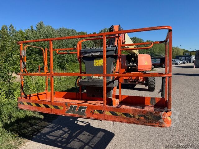 Plataforma telescópica JLG 660 SJ