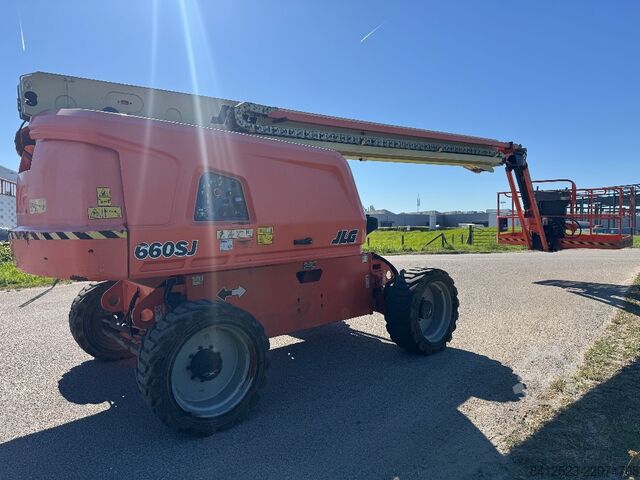 Plataforma telescópica JLG 660 SJ