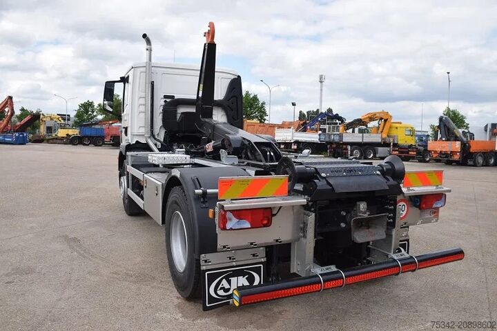 Kampókaros rendszer MAN TGM 18.320