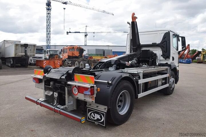 Kampókaros rendszer MAN TGM 18.320