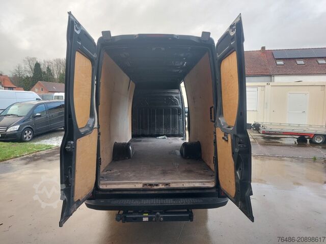 Magasított, hosszított furgon Iveco Daily 35C18 Himatic