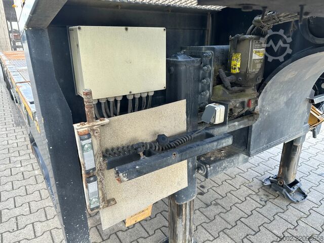 Cargador bajo Broshuis 3ABSD Lowloader 3-axle / GVW: 53.000kg / Neck: ...