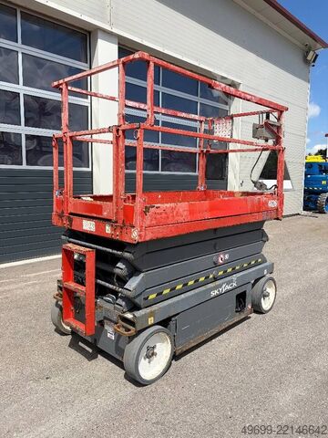 Ollós emelő SkyJack SJ 4626 9,90m Scherenarbeitsbühne *Akku NEU*