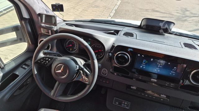 Minibus MERCEDES-BENZ 30 Sitzer Schul- Transferbus 519 Vorlauffahrzeug
