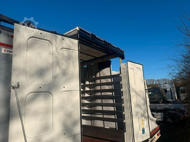 Open oplegger met zeil KRONE SDP 27 Stufensattel Auflieger mit Spreizheck