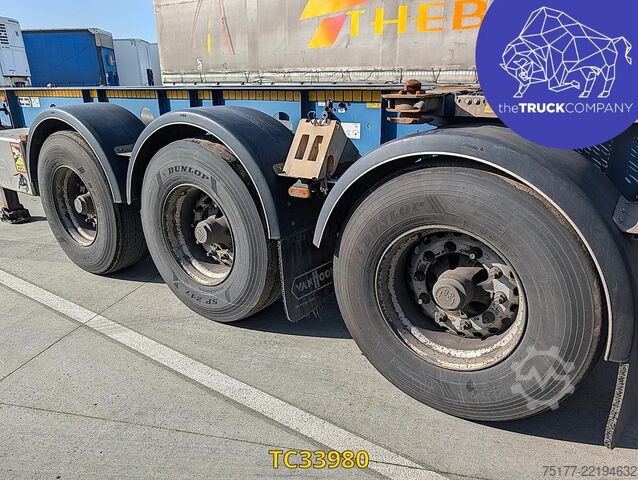 Transport av containrar Vanhool 30. ADR