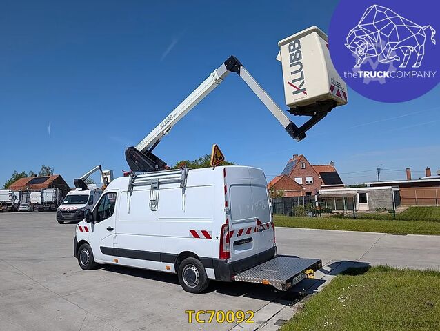Hefplatform Renault Master 145.35 nacelle klubb
