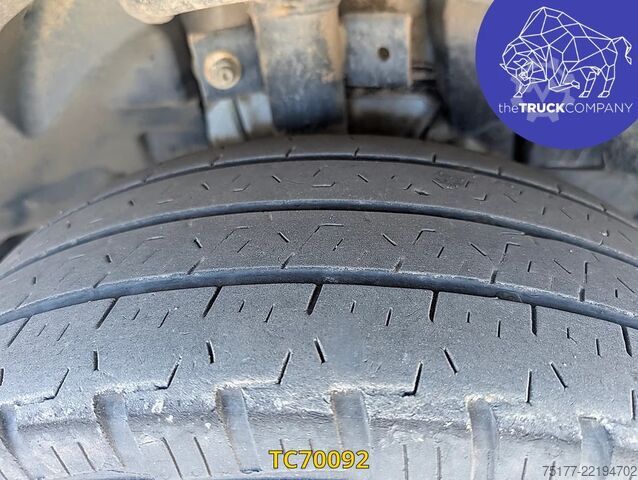 Πλατφόρμα ανύψωσης Renault Master 145.35 nacelle klubb