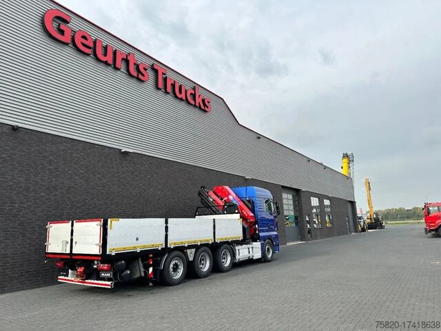 Vrachtwagen met kraan MAN TGX 33.560 8X4 TRIDEM + HMF 4020-K8 KRAAN/KRAN/...