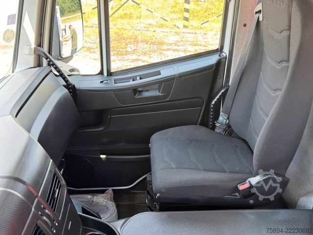 Teherautóra szerelt daru IVECO Stralis 460 PRITSCHE 6,65m +KRAN +FUNK