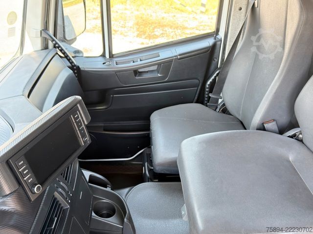 Teherautóra szerelt daru IVECO TRAKKER 450*PRITSCHE 7,60*KRAN/FUNK*8x4