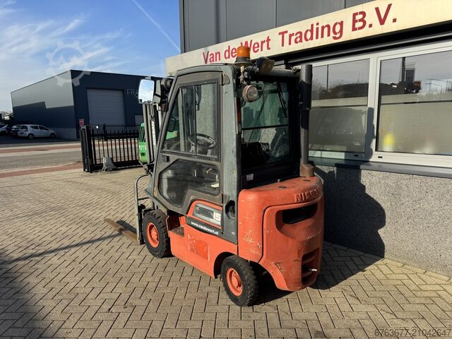 Nissan FD01A15 duplo330 déplacement latéral / 4ème fonction DIESEL CABINE INTÉGRALE. FAIBLE NOMBRE D NISSAN FD01A15 duplo330 sideshift / 4e Functie DIESEL FULL CAB. LOW HOURS