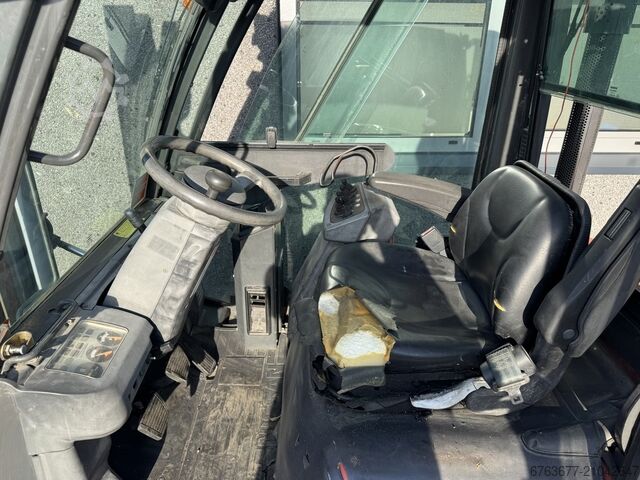 Nissan FD01A15 duplo330 déplacement latéral / 4ème fonction DIESEL CABINE INTÉGRALE. FAIBLE NOMBRE D NISSAN FD01A15 duplo330 sideshift / 4e Functie DIESEL FULL CAB. LOW HOURS
