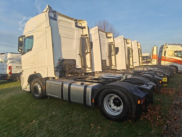 Tracteur routier standard Ford Truck F-Max L met ADR