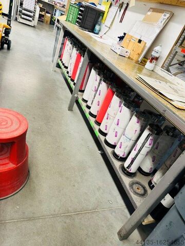 FGT grafische machines - Labelpress MARK ANDY XP 5000 --4-color FL/HOT AIR