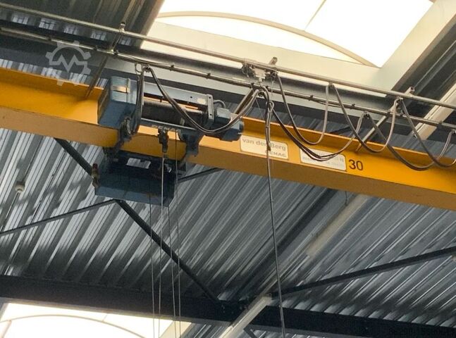 Grue d'intérieur ± 12 105 mm x 5 000 kg Demag EPKE