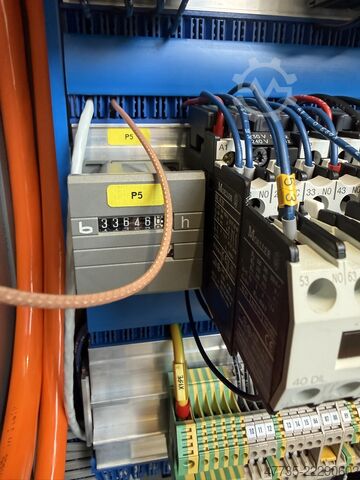 CNC verticaal bewerkingscentrum CHIRON FZ08KS MAG