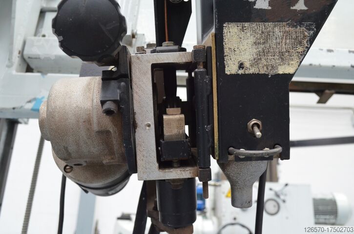 LINCOLN Potopljeni luk Kolona Lincoln IDEALARC DC 1000