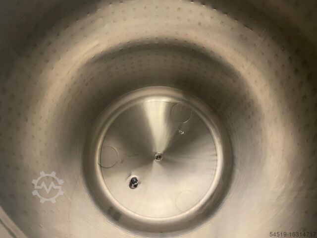 4x 4,000 literes gyógyszeripari tartályok, izolált hőmérséklet. APV