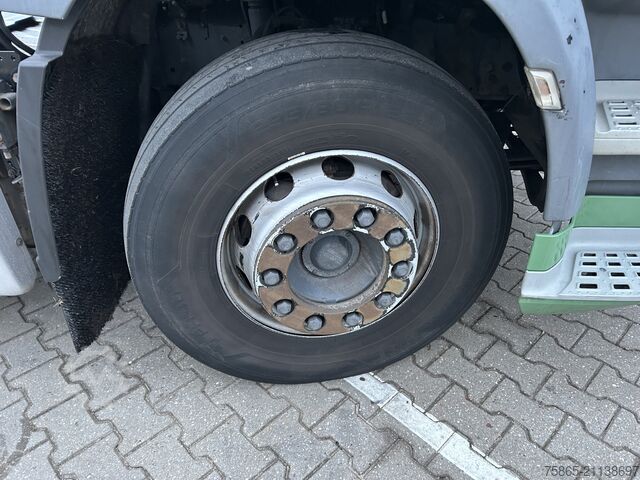 Standard tractor DAF CF 330 FT Sleeper Cab / 618 dkm / NL Truck / AP...