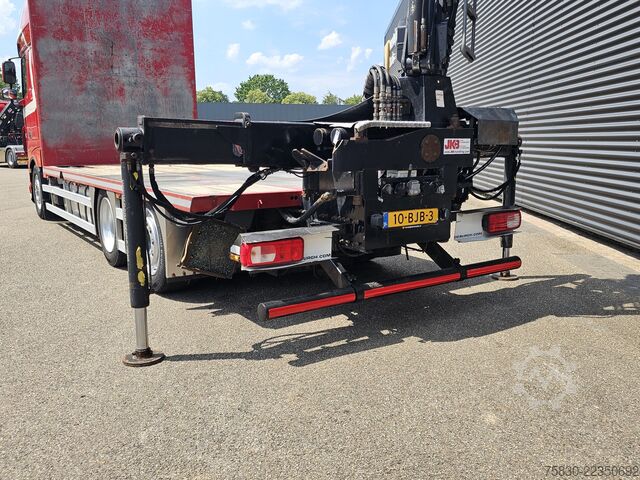 Camion-grue DAF XF 460 6x2 / PENZ CRANE