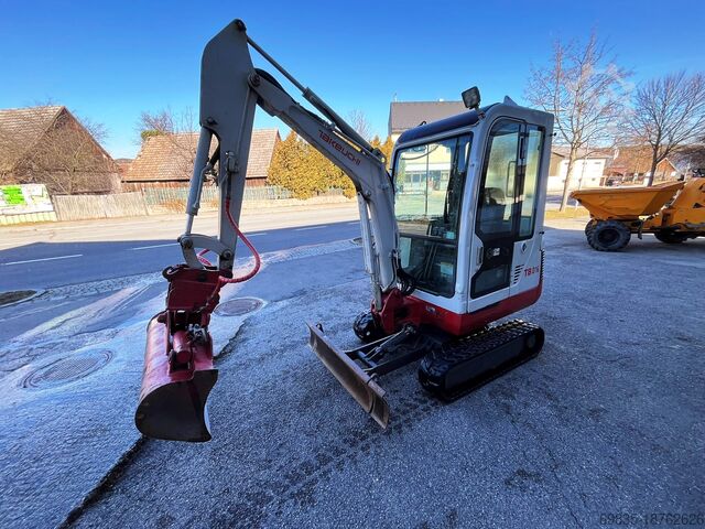 Mini excavator Takeuchi TB016