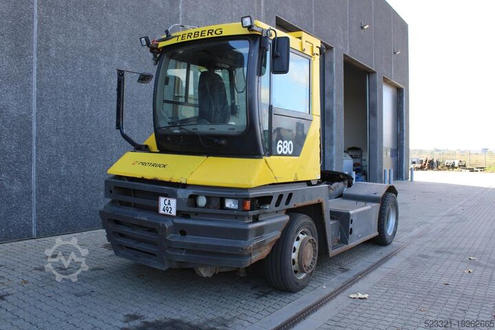 Terminaltraktor Terberg RT282