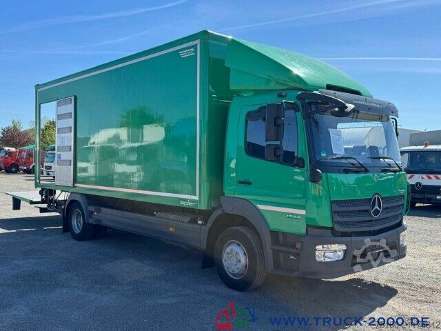Vrachtwagen met bakwagen Mercedes-Benz Atego 1224 Koffer 6.60m Seitentür LBW 2.000 Kg.