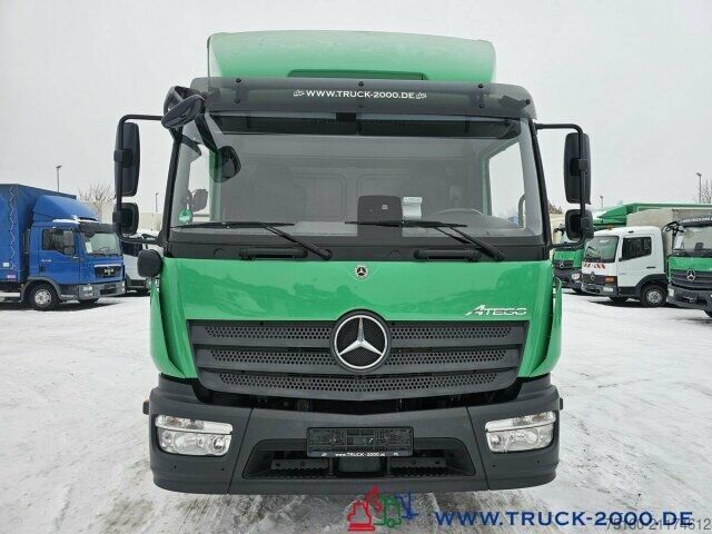 Vrachtwagen met bakwagen Mercedes-Benz Atego 1224 Koffer 6.60m Seitentür LBW 2.000 Kg.